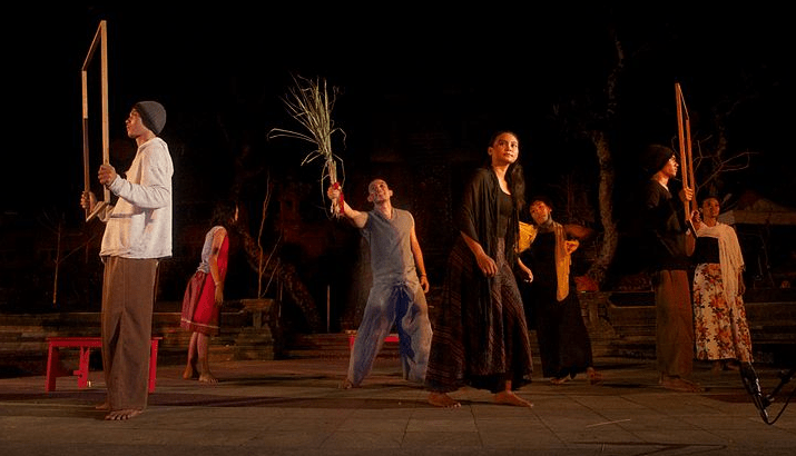 Pengertian Seni Teater Lengkap dengan Sejarah dan 5 Jenisnya