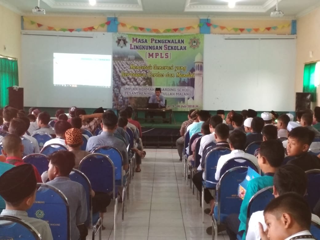 MPLS SMP Ar Rohmah 2018, “Mencetak Generasi Taqwa, Cerdas, Dan Mandiri” » Ar-Rohmah Putra