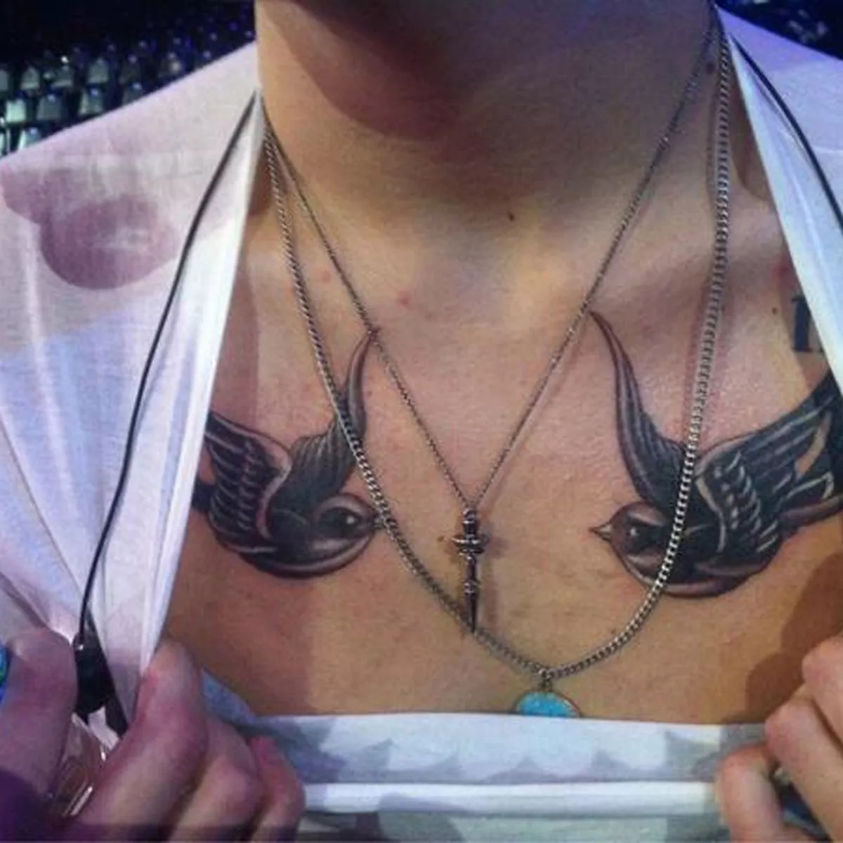 One Direction's Zayn Malik And Louis Tomlinson Get A Tattoo A Day After Harry Styles At The Same Parlour - Mirror Online 1200_x_1200_jpg