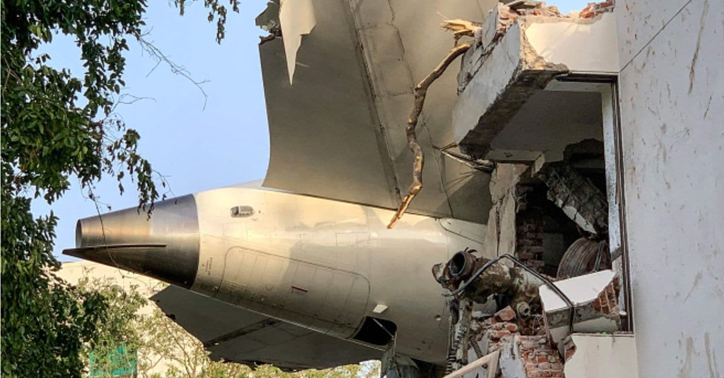 Air India scatena la guerra contro i furbetti del carburante: controlli serrati sugli switch che nessuno si aspettava Air India scatena la guerra contro i furbetti del carburante: controlli serrati sugli switch che nessuno si aspettava