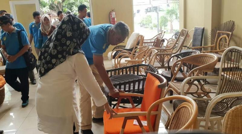 Angin Segar untuk Penghasil Rotan Sintang - eQuator.co.id