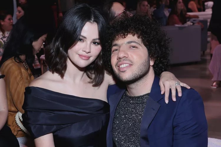Selena Gomez thotë se koha ishte çelësi në historinë e dashurisë me Benny Blanco-n