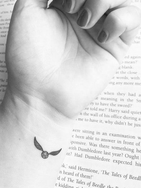 10 Minimalist Tattoo Ideas To Consider Before Getting Inked 600_x_450_jpg