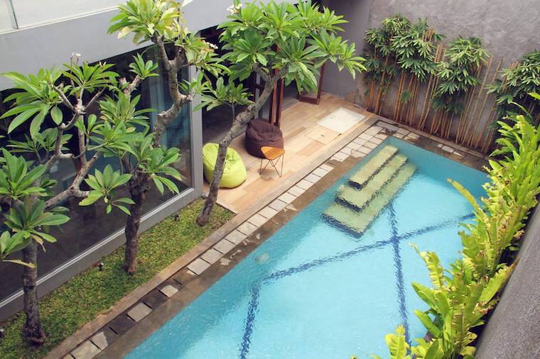 8 Inspirasi Kolam Renang Modern untuk Rumah Anda