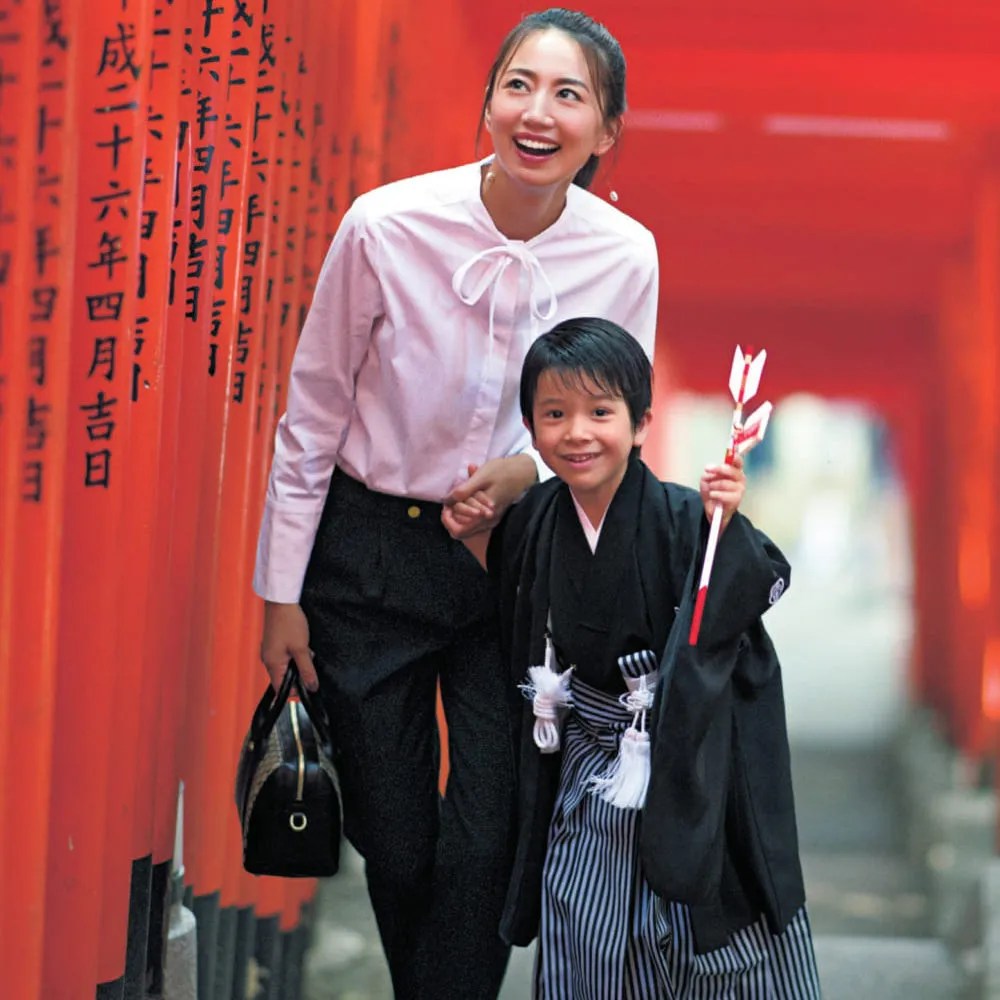 2024年版「七五三、母親の服装の正解は？」マナーと実例コーデ集も｜VERY