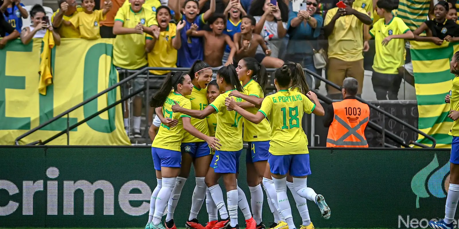 Arthur Elias convoca seleção feminina para 2 amistosos contra os EUA Arthur Elias convoca seleção feminina para 2 amistosos contra os EUA