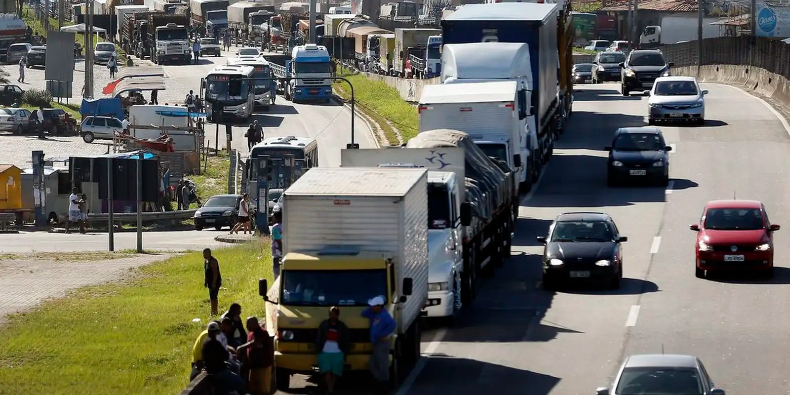 .Dia Nacional do Caminhoneiro lembra importância da categoria