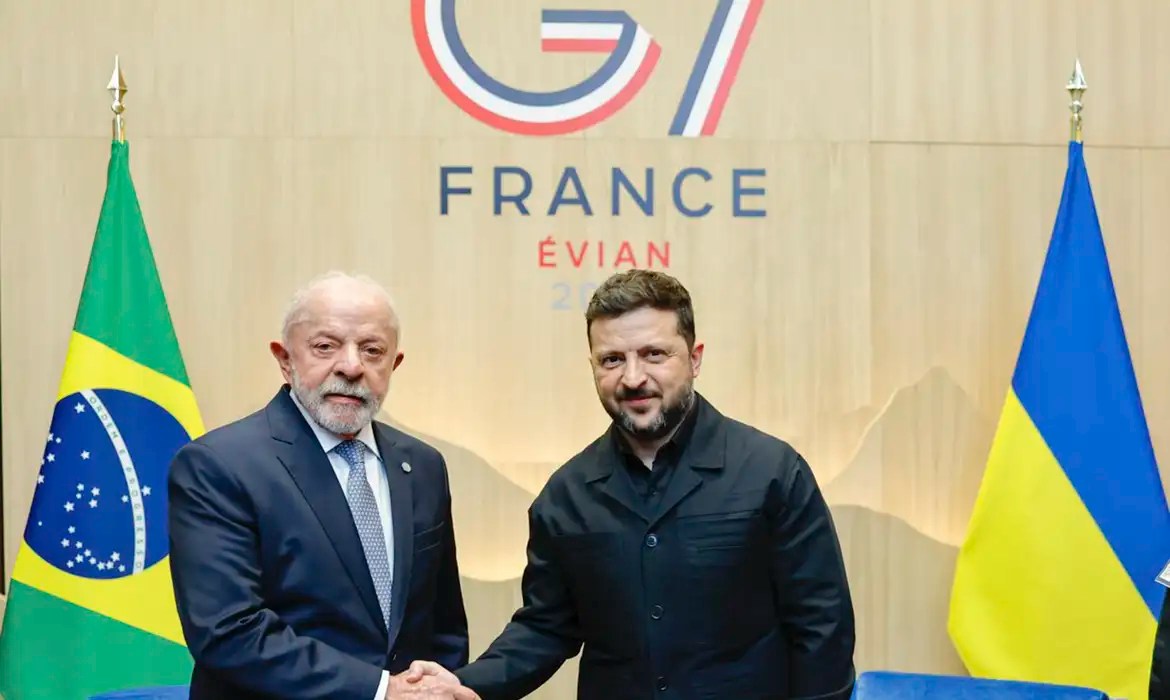 Lula e Zelensky debatem saída diplomática para guerra Ucrânia x Rússia