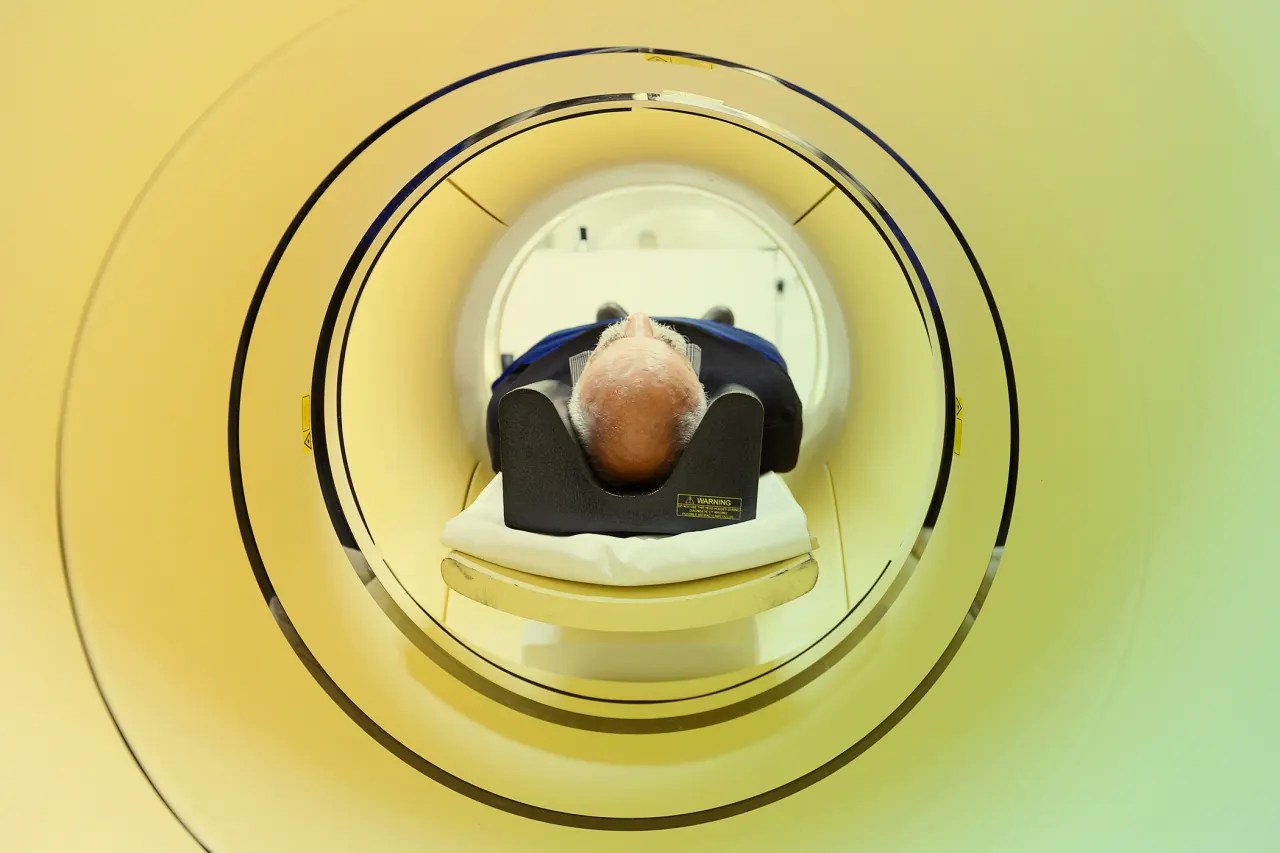 How Do You Talk To Someone With Dementia