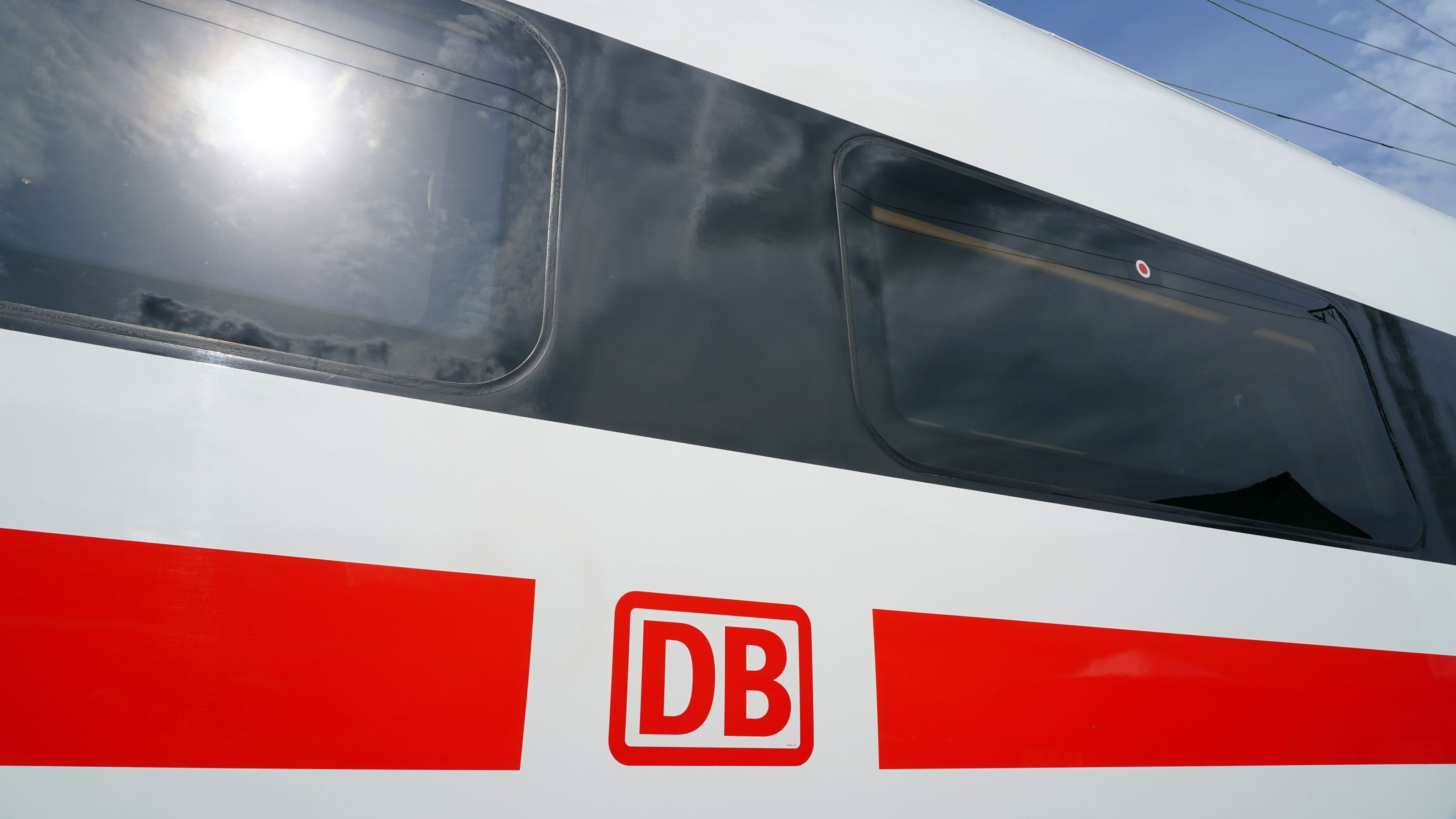 Cyberangriff auf Bahn stört Auskunftssysteme