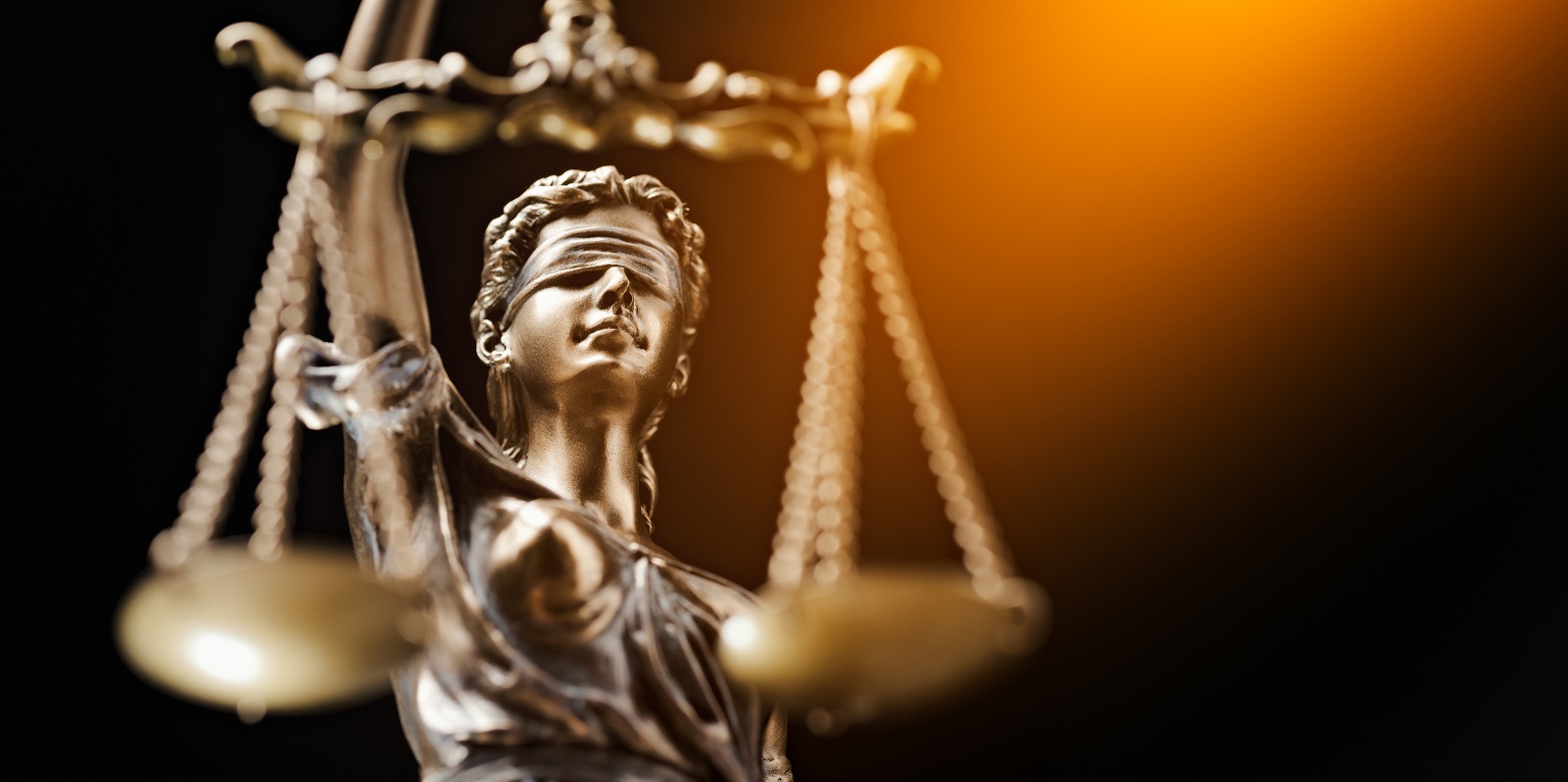 Ikuti kejahatan vs ikuti uang dalam mencoba pencucian uang