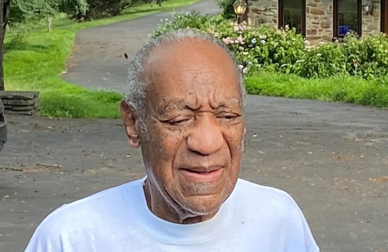 Bill Cosby saves  million Manhattan townhouse from foreclosure after sale of another N.Y. home
