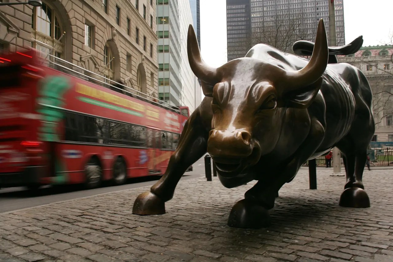 Alors que le S&P 500 approche des sommets records, c’est ce qui pourrait faire dérailler le rebond des marchés boursiers.