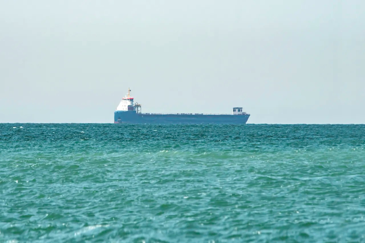 Oil prices rise as the U.S. cancels Iran’s license to sell oil