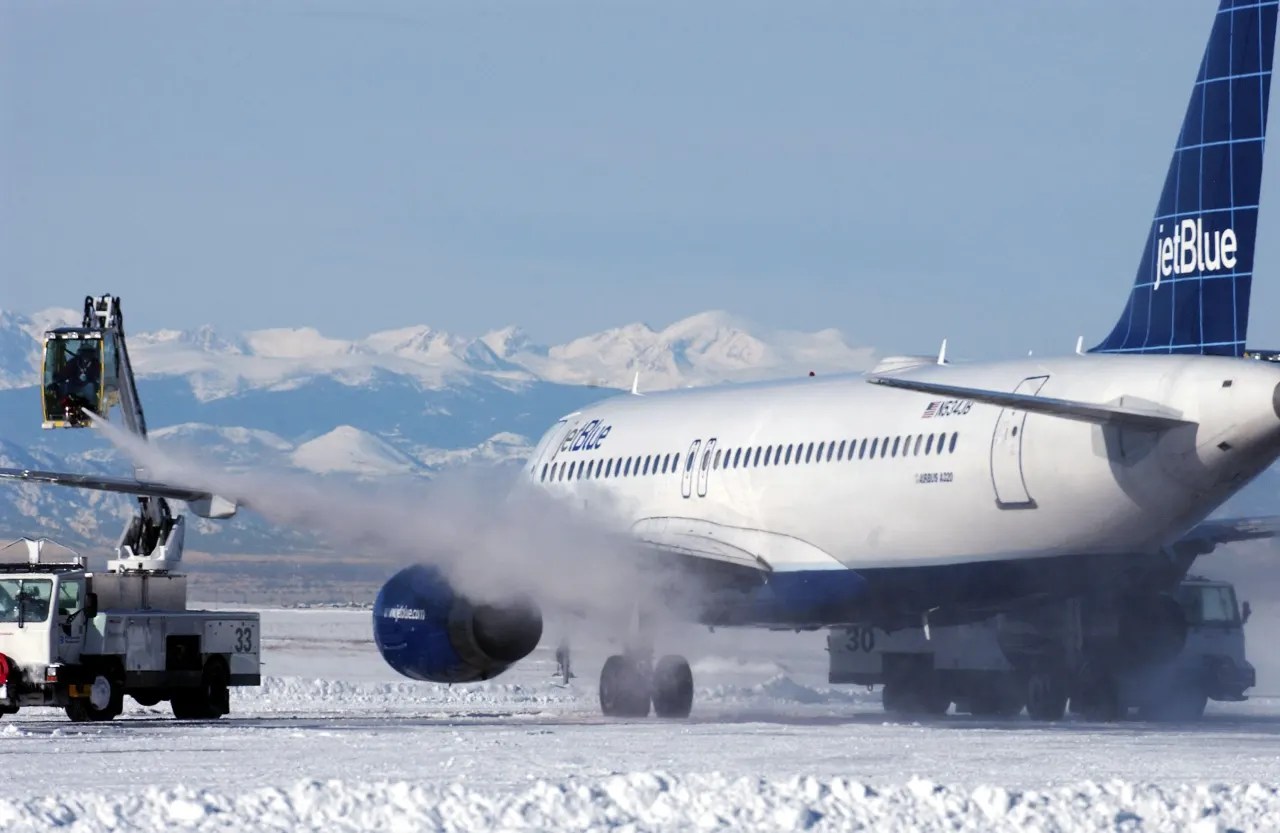 Why the winter storm that’s about to hit could be especially treacherous for flying