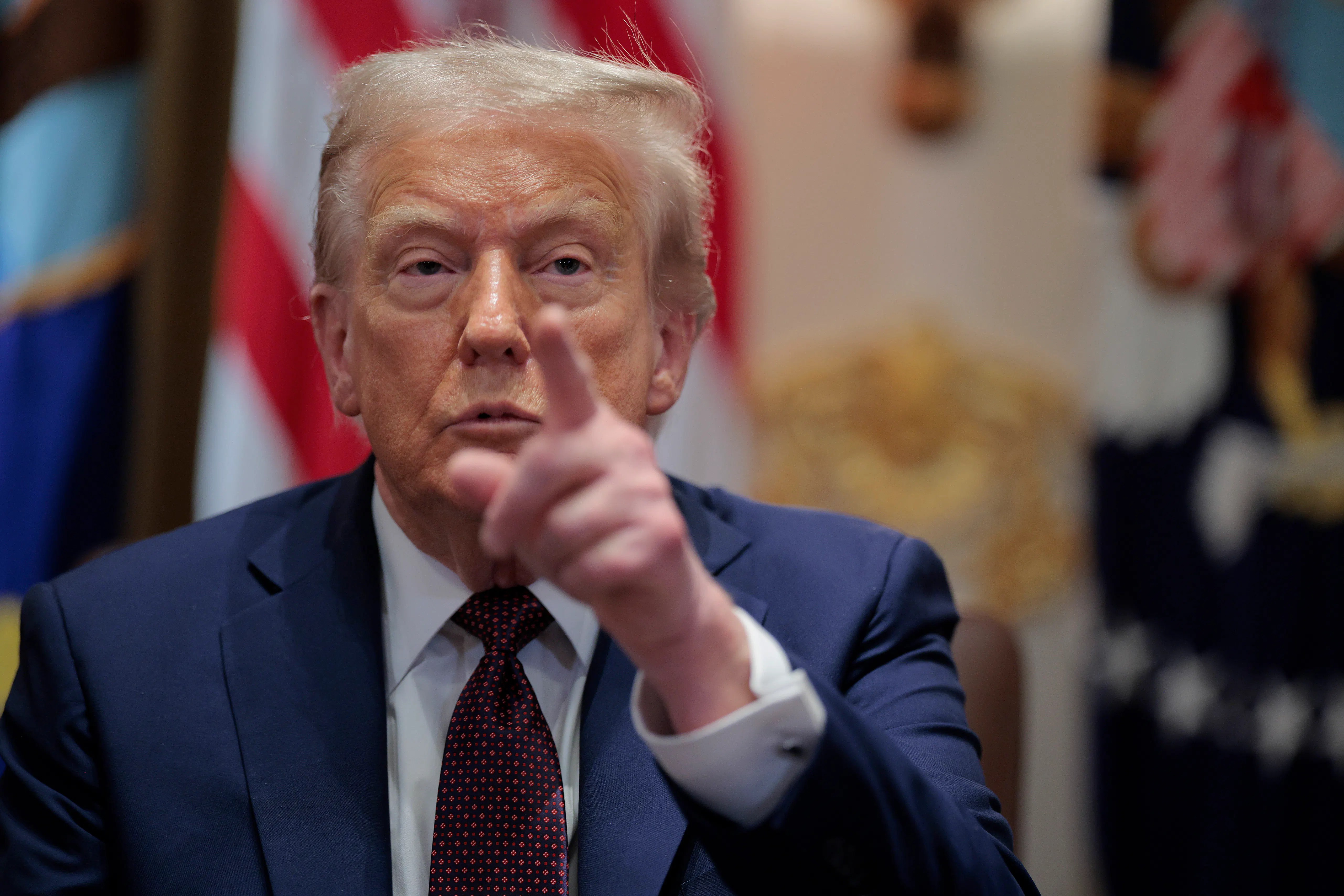 Trump’s Fascist Game Plan: If He Can’t Tame
Russia, He’ll Take Chicago