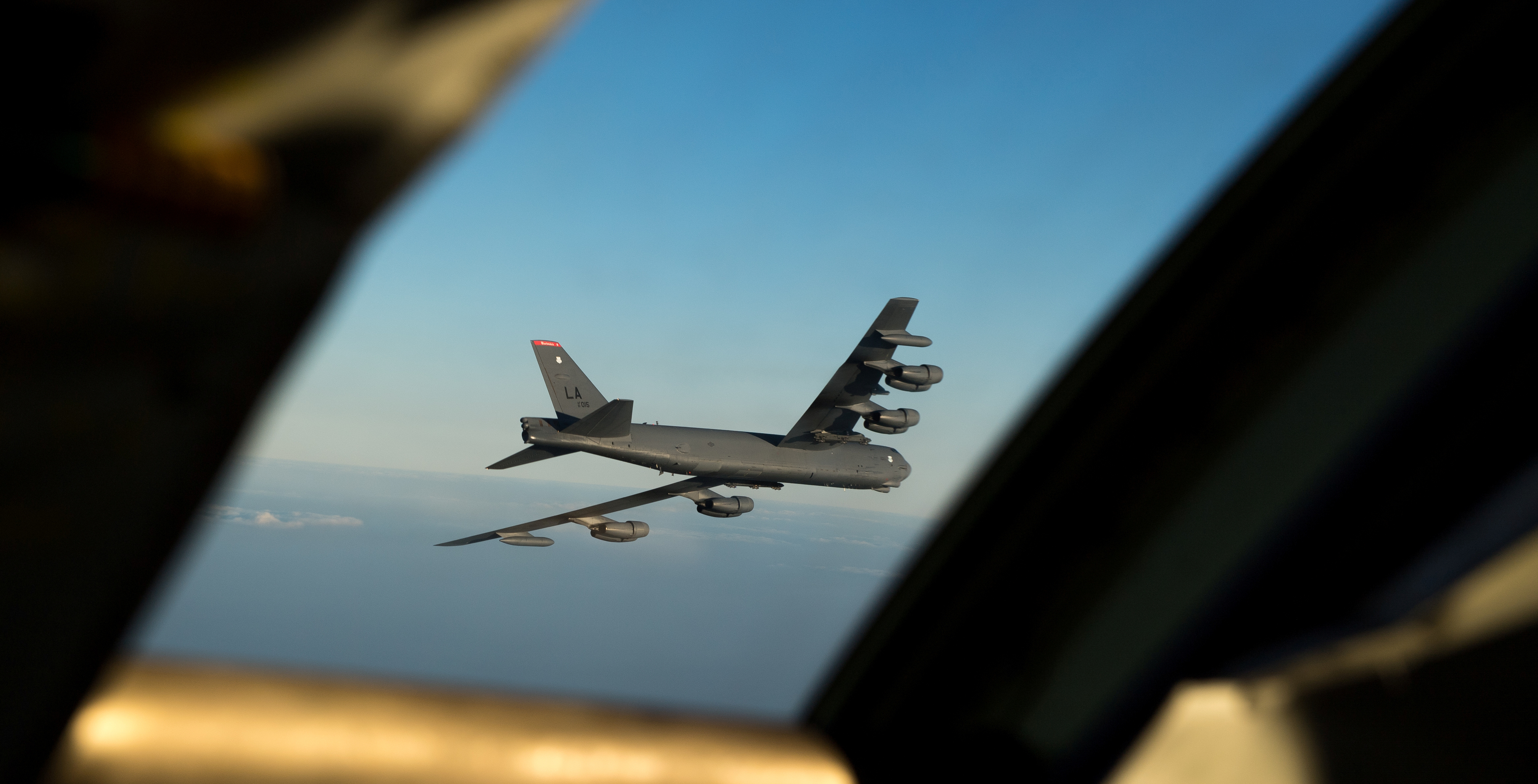 ABD’de B-52 bombardıman uçağı düştü
