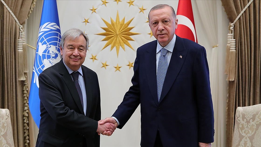 Based on this information, write a new short title in Turkish: Cumhurbaşkanı Erdoğan, BM Genel Sekreteri Guterres ile telefonda görüştü