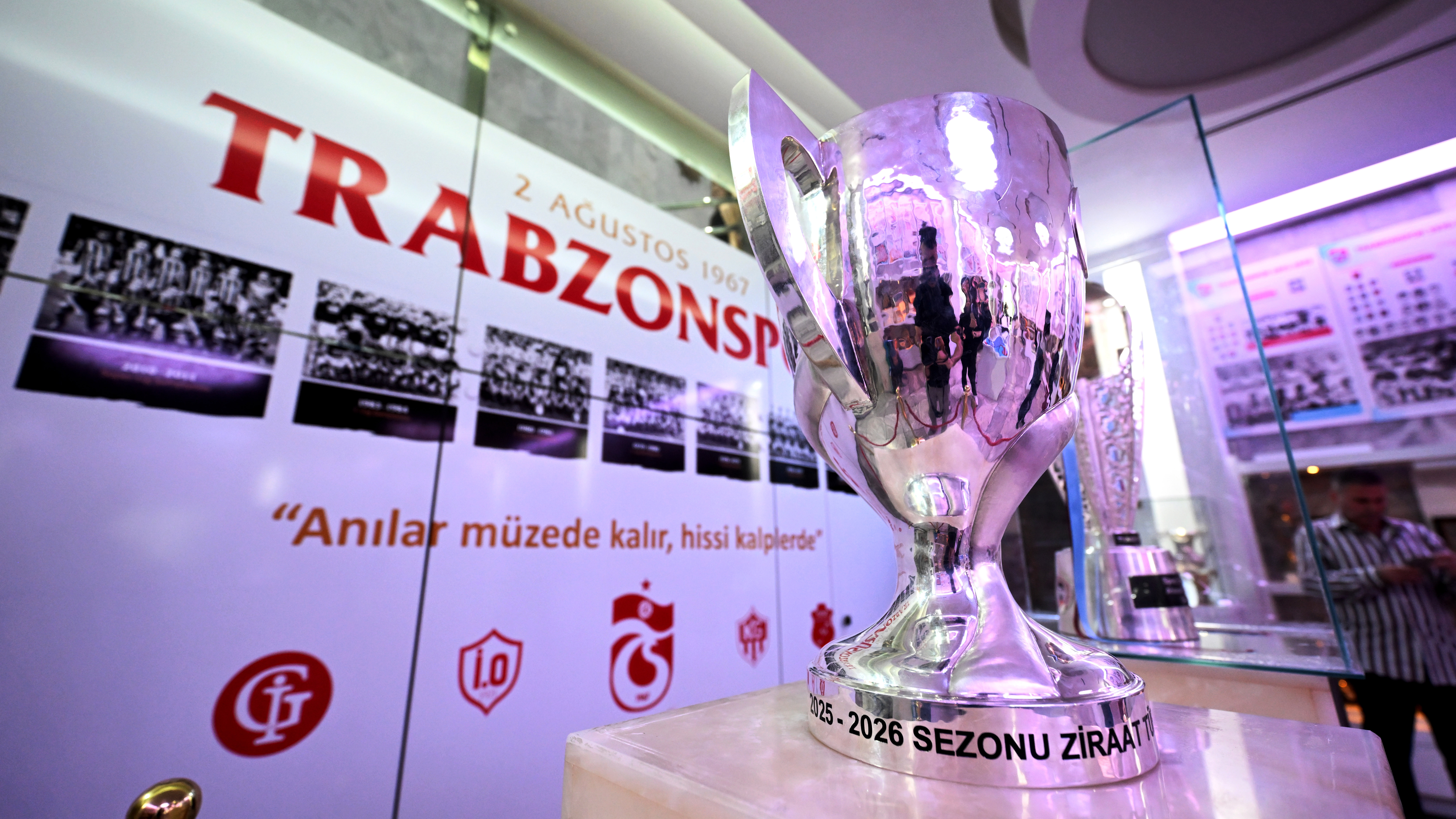 Trabzonspor, Ziraat Türkiye Kupası’nı müzesinde sergiliyor