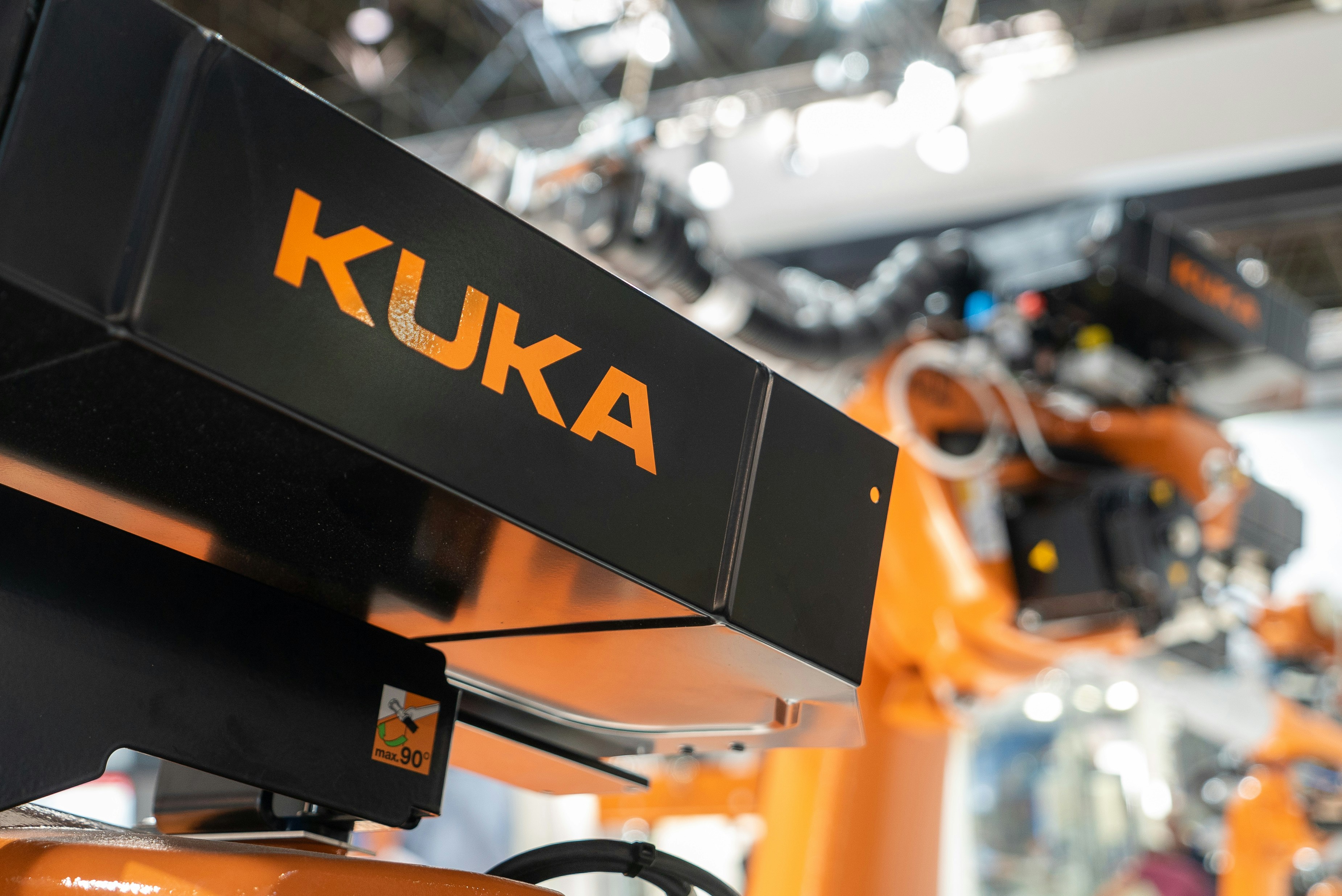 Über 400 Stellen bei Kuka in Augsburg vor dem Aus – Sorge um Traditionsstandort