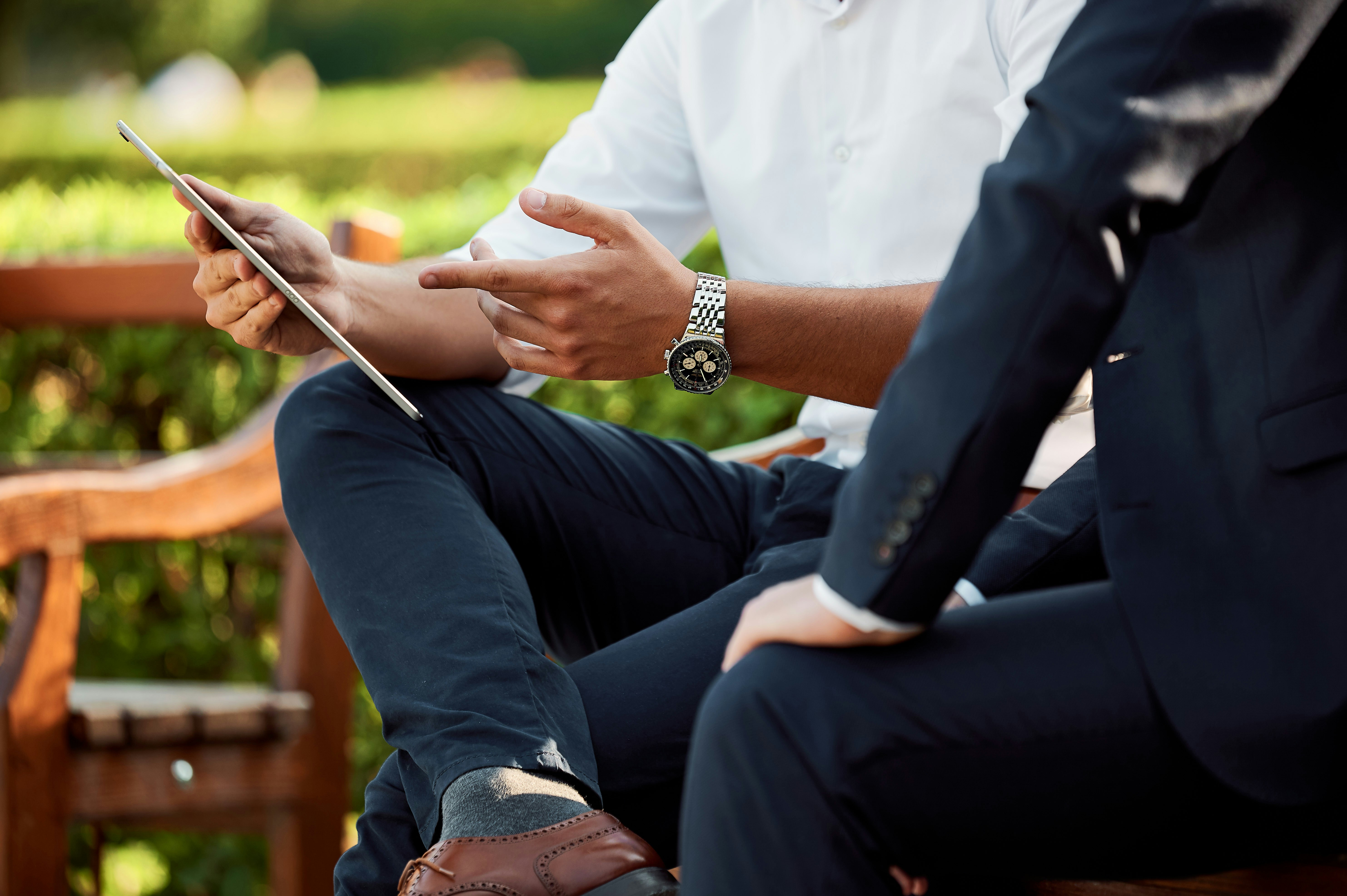 What are the most important considerations for setting up my first online business?