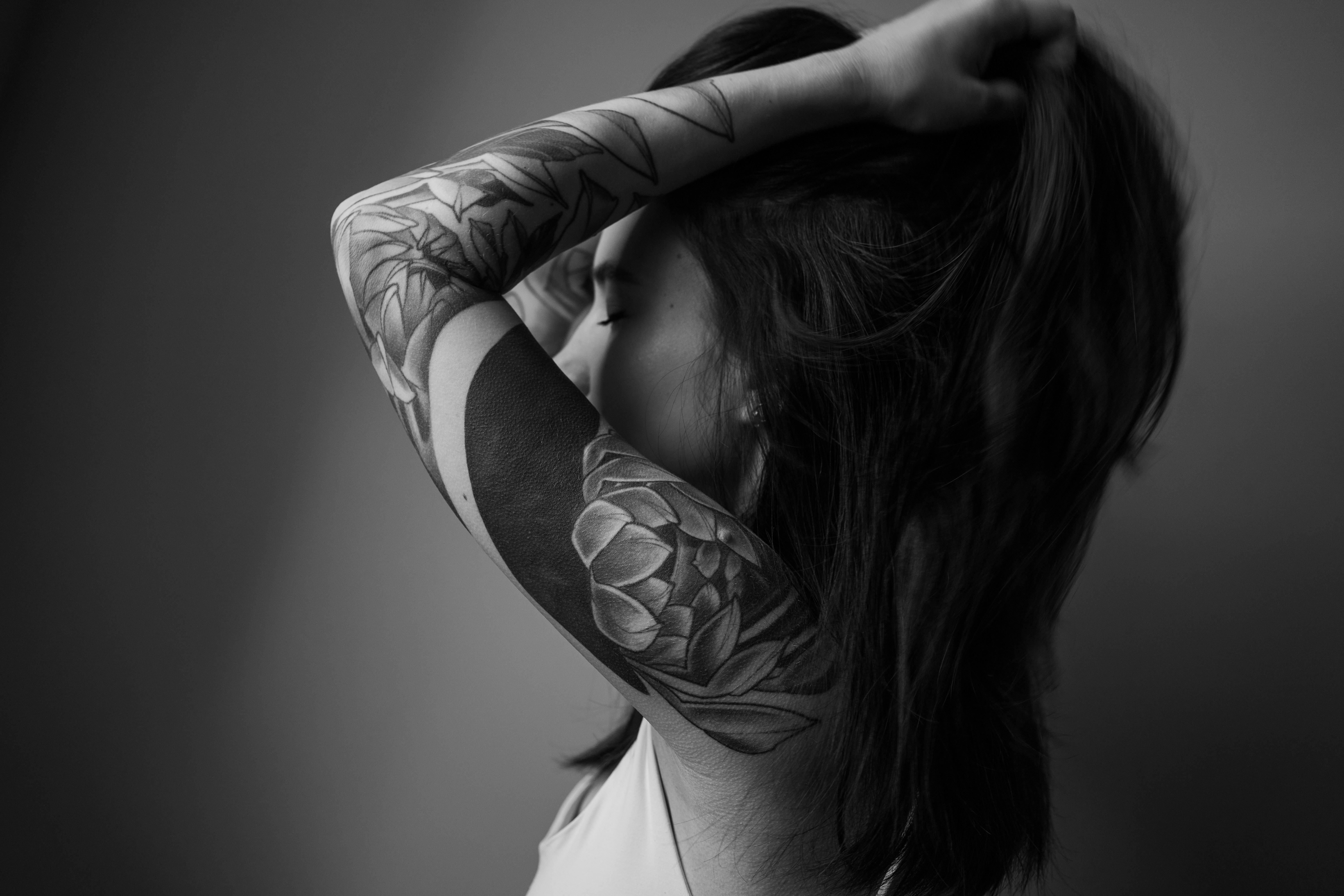 350+ Tattoo Girl Pictures | Download Free Images On Unsplash 667_x_1000_jpg