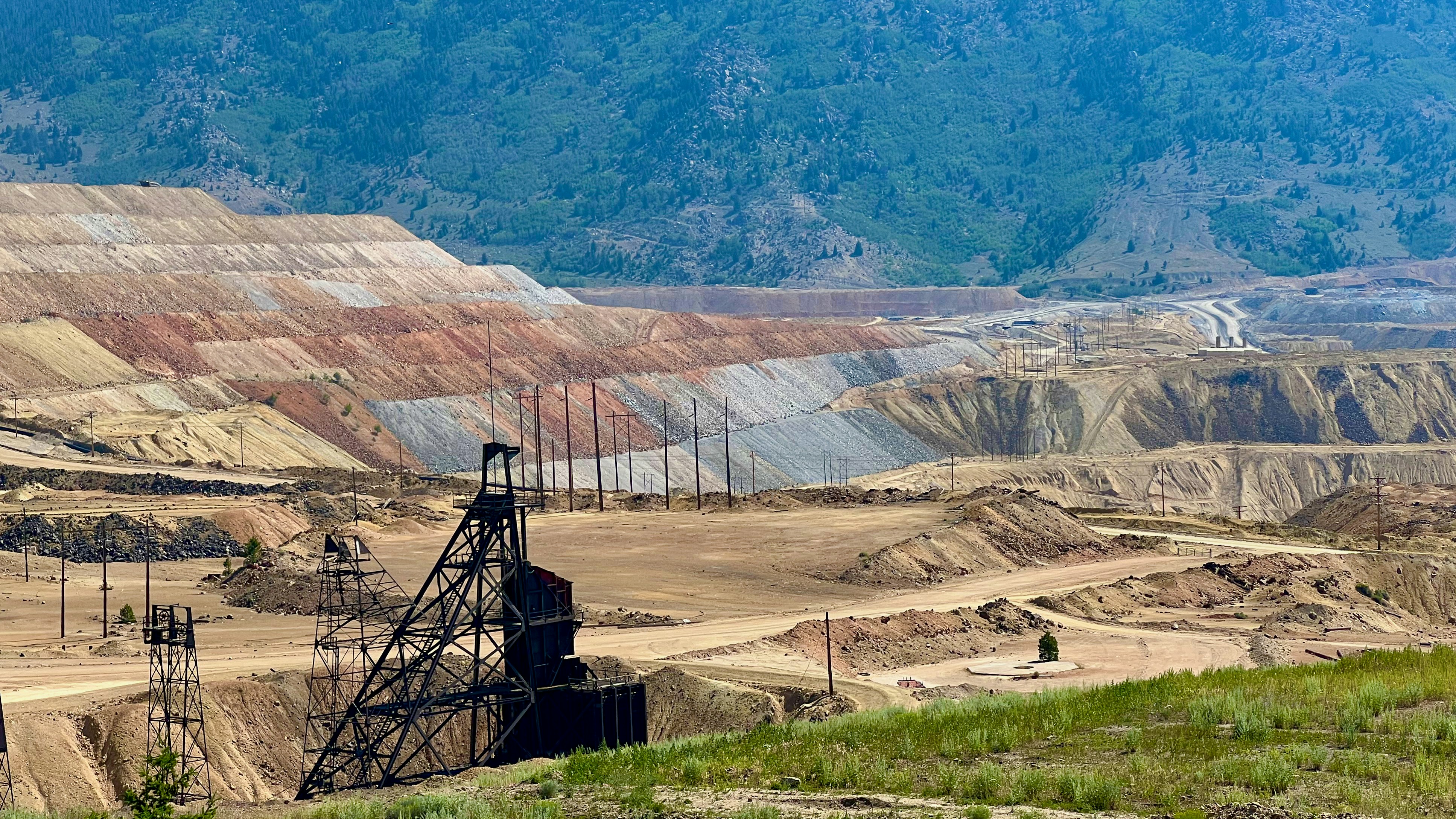 Myanmar Military Junta Pushes Gemstone Sales to China Amid Sanctions to Sustain Economy