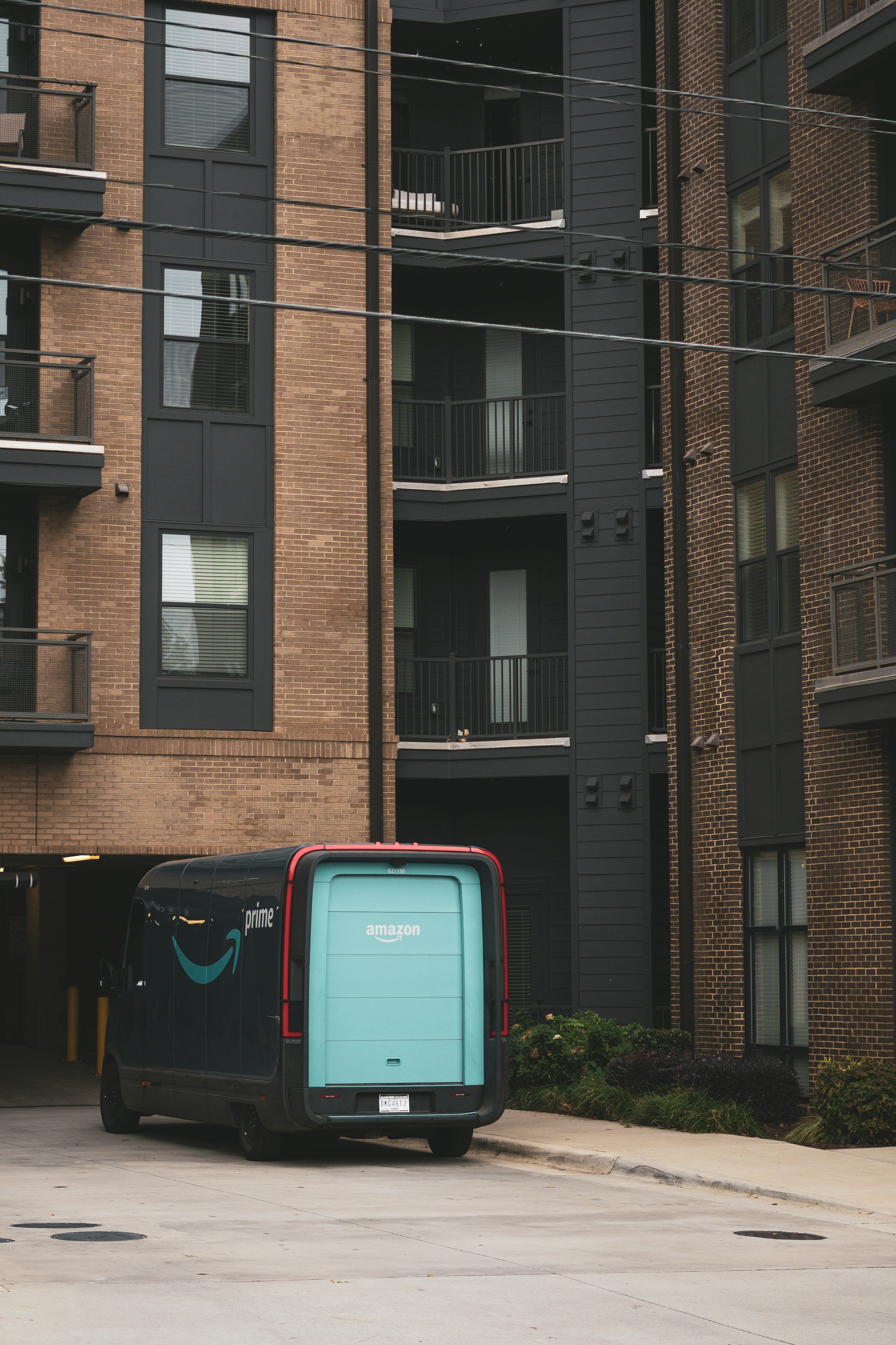 Software Update Automatically Turns off Amazon Delivery Drivers’ AC During Dangerous Summer Heat