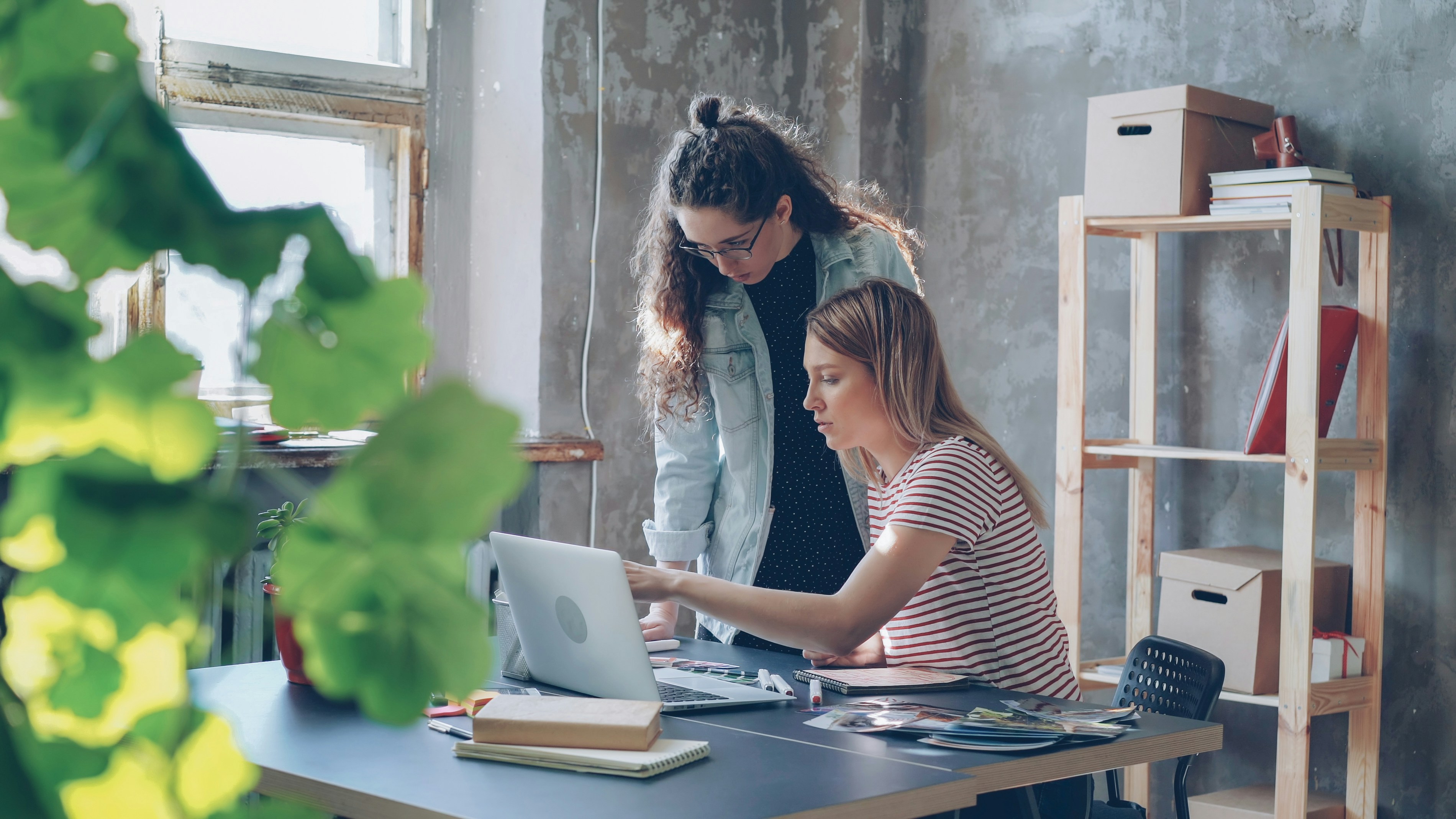 Top 10 Interview Questions for a Top 5 Portfolio Project Ideas for an Exhibition Designer in Creative & Design – Singapore