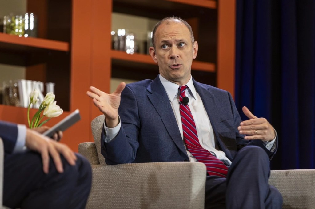 Fed’s Goolsbee: Investigating as a Pretext Because of a Rate Disagreement ‘Is a Mess’