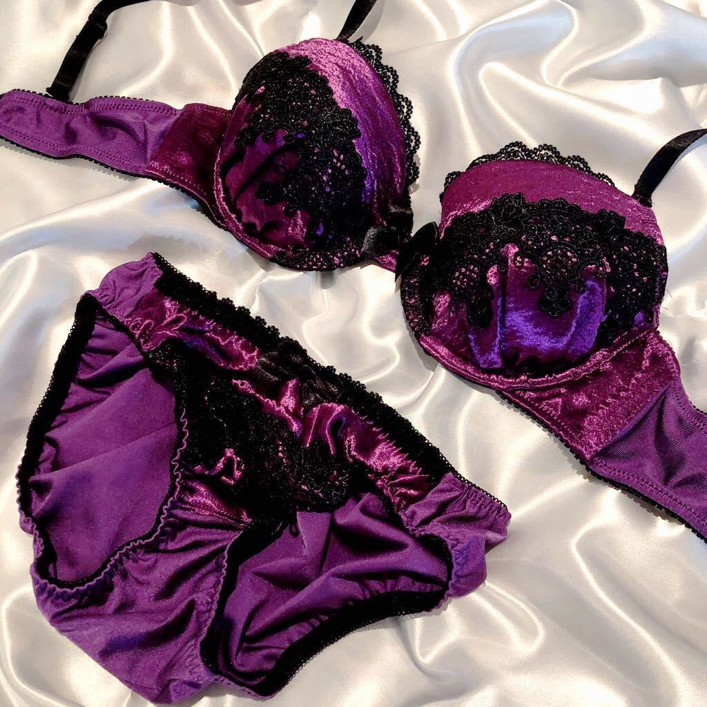 パンティ クラッシュ