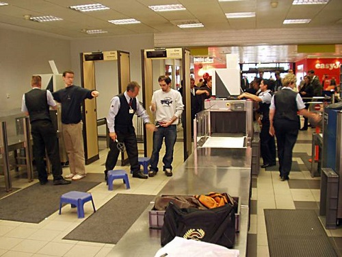 Concorsi Aeroporto: Addetti Alla Sicurezza Senza Esperienza, Formazione Di 4 Settimane 375_x_500_jpg