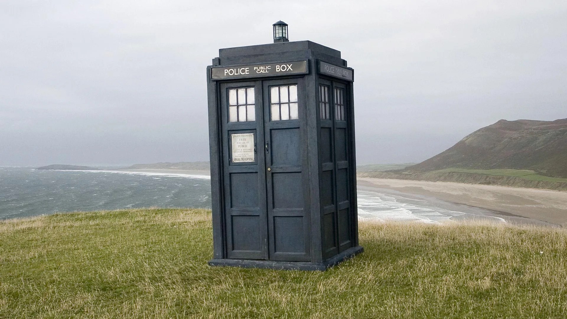 So THAT's Why Doctor Who's TARDIS Is Stuck As A Police Box