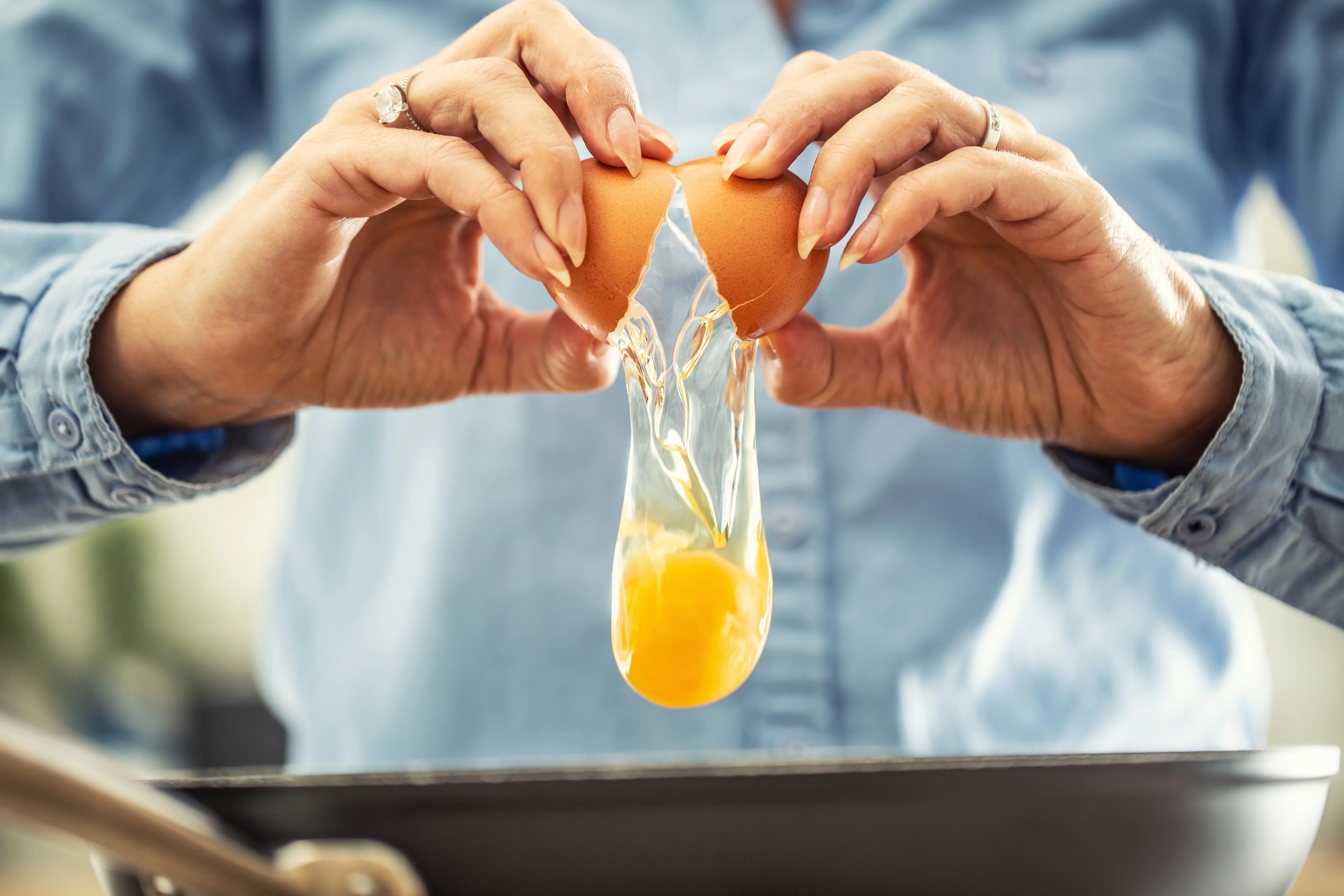The Way You Crack An Egg Reveals A Lot About Your Cooking Skills