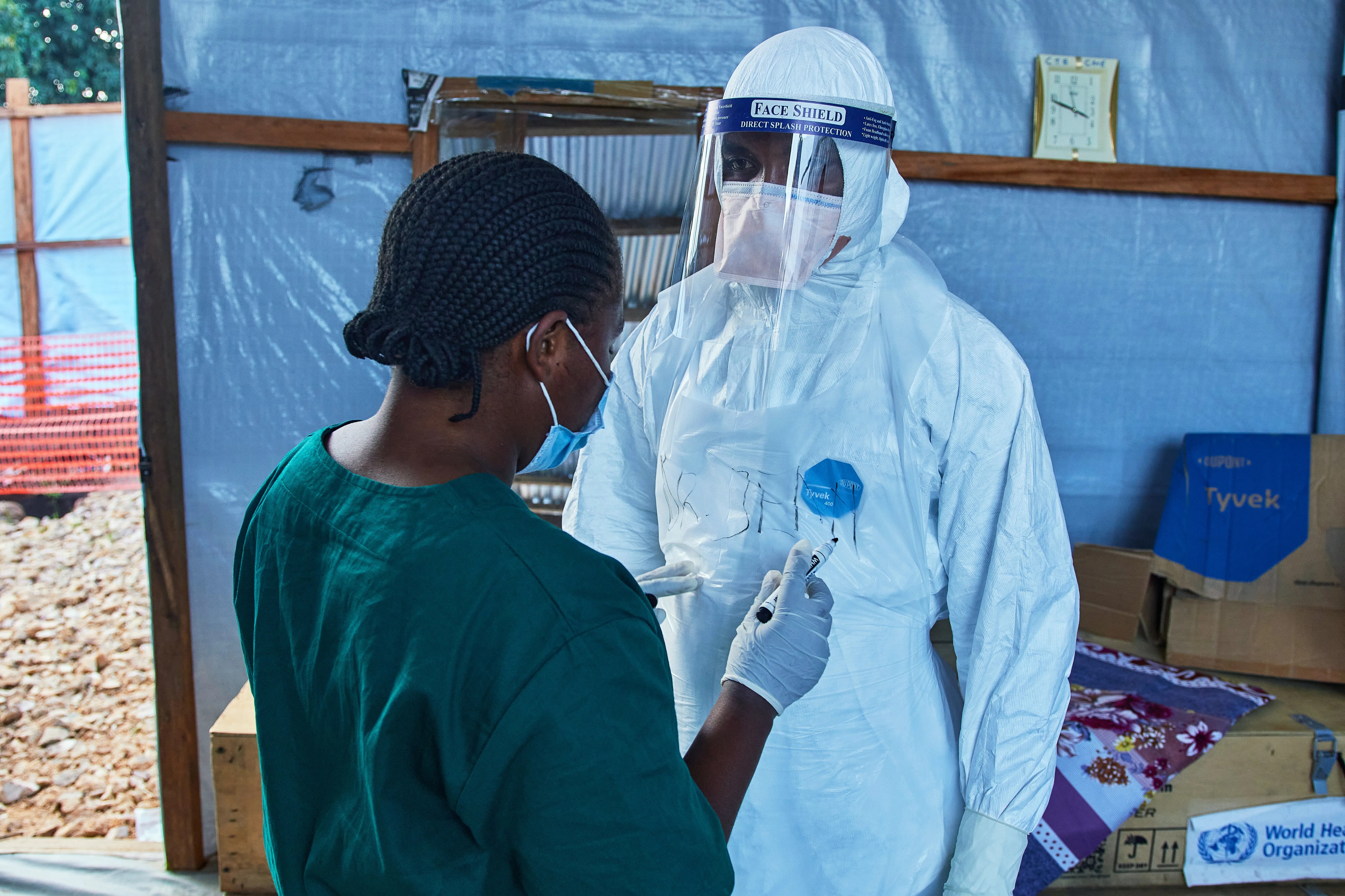 Ebola Deaths In Congo Top 500 As Health Workers Threaten To Strike
