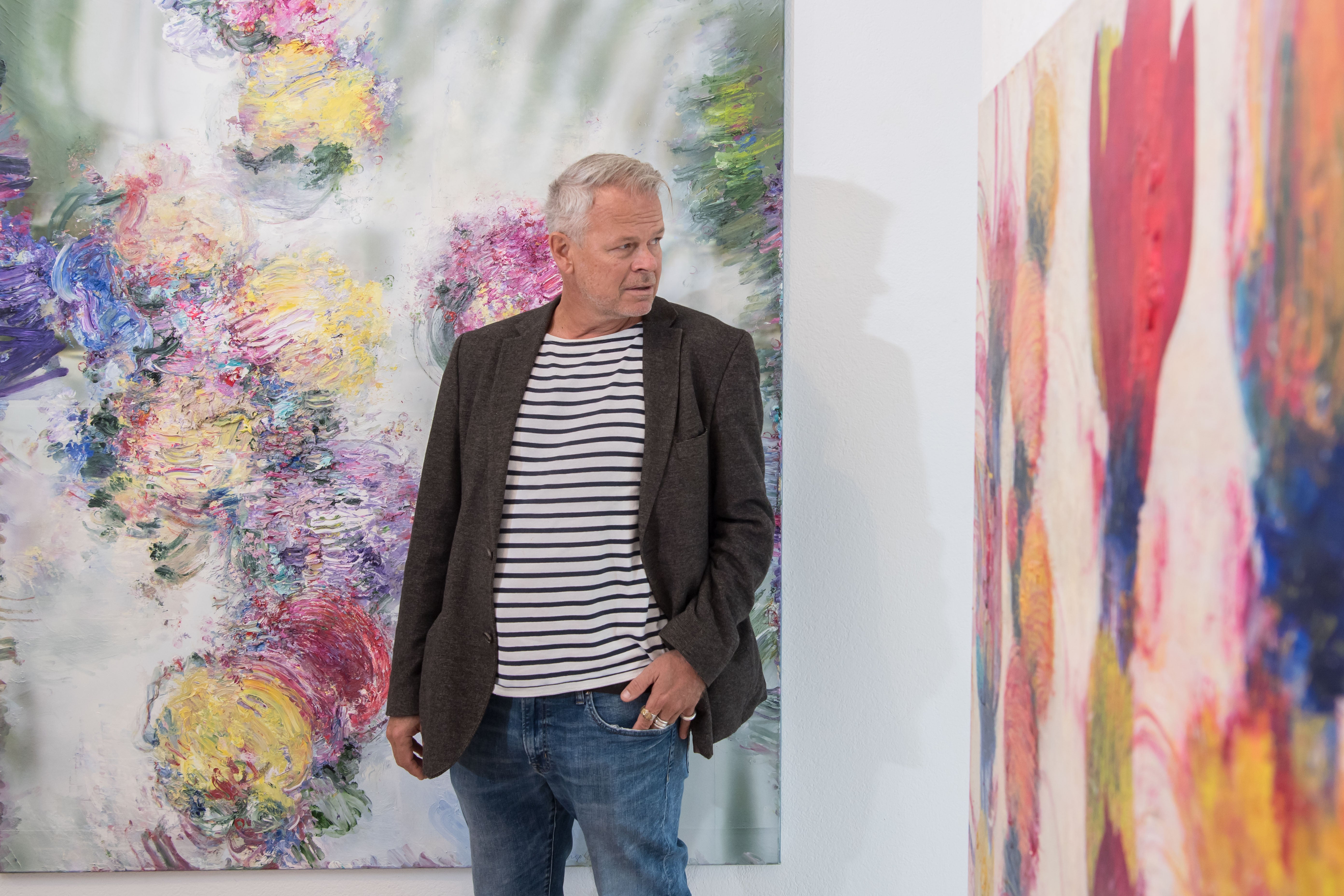 Galerie Muller Setzt Mit Kunstler Lorenz Spring Einen Leuchtenden Kontrast Zu Herbst Und Corona