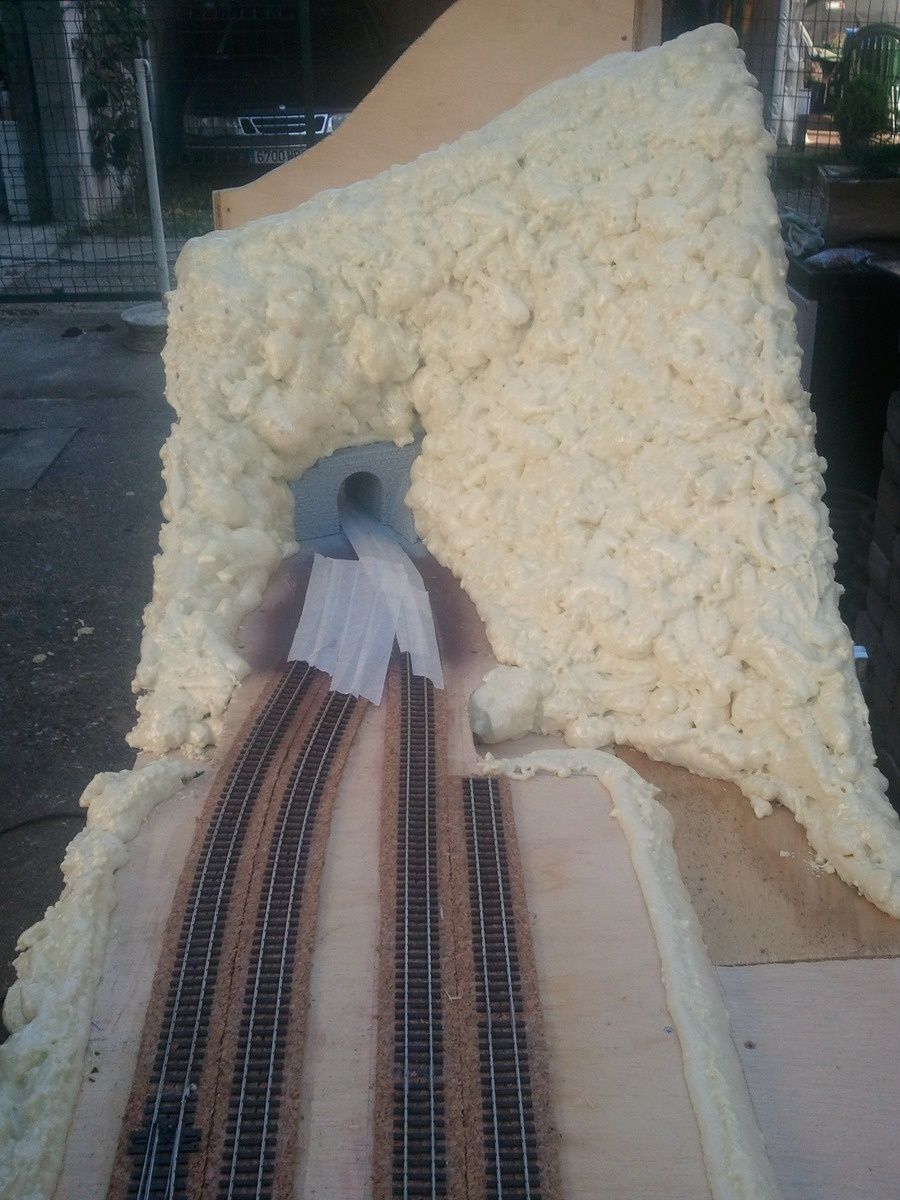 5.3) fabrication des montagnes et des rochers - BERNINA.overblog.com