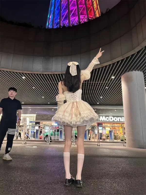 世界级小榆少萝皇 – 顶级白虎萝莉Cos妲己新3更396门槛22分钟[146P1V2.56G]