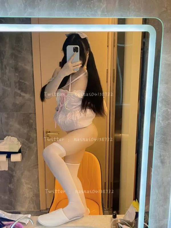 nainai奈奈酱-桃子臀一线天[158P31V4.55g]