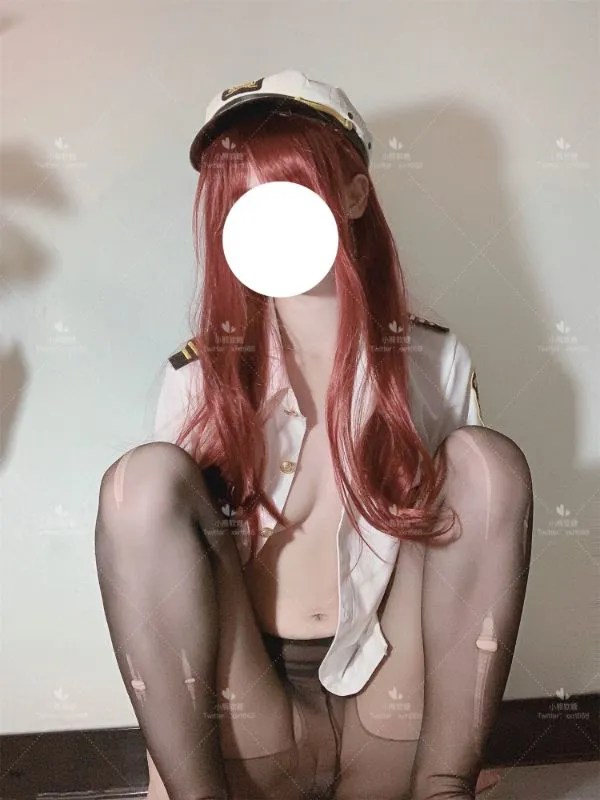 小熊软糖呀 – Cos双马尾白虎萝莉 极品福利姬私拍214P7V731M