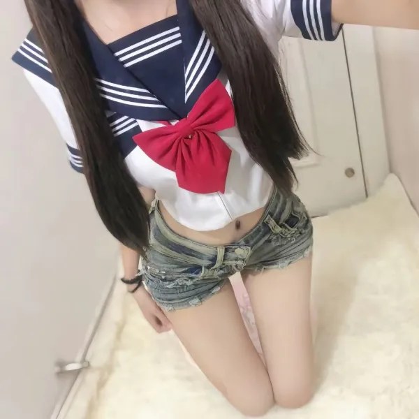 小芋大王@sy002299-[238门槛] 11分钟 白虎双马尾萝莉福利订阅[12P3V712MB]