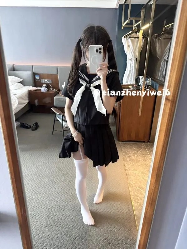 萌混过关@Tianzhenyiwei6 [520门]28分钟 双马尾萝莉自慰订阅[9P4V1.75G]