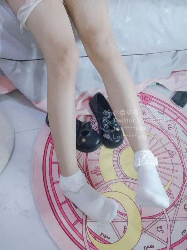 小幼齿喵 – 贫乳萝莉合集18.8G [NVNP18.8G]