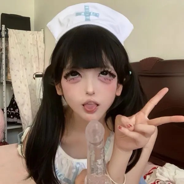 天使泪(恋旧症) –巨乳大奶双马尾萝莉福利订阅 [33P25V512M]