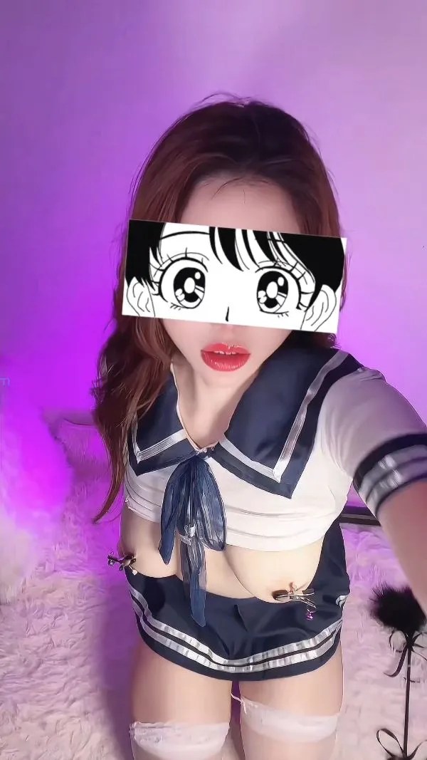 抖音娇妻玩水水-万元定制学生制服乳夹跳蛋自慰1V457MB