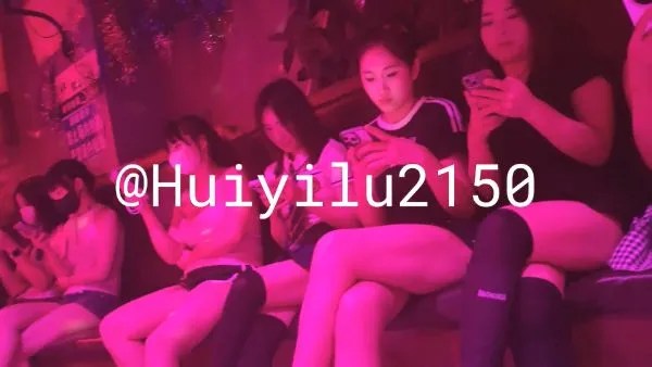 吃鸡回忆录-专注美女嫩妹横扫夜场按摩房出租屋鸡店嫩妹少妇玩肏不断[31V5.55gb]