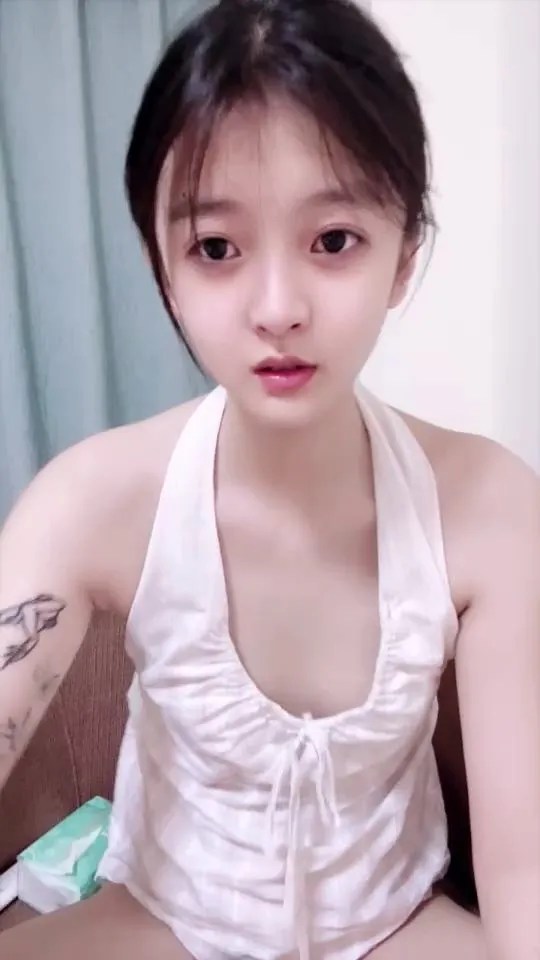 小艺同学-源源baby-两个极品校花级嫩妹4P淫乱[2V2GB]