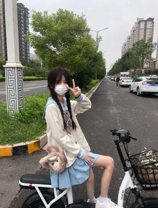 小瑶萝莉酱[长得越乖玩的越嗨[NP36v140m]