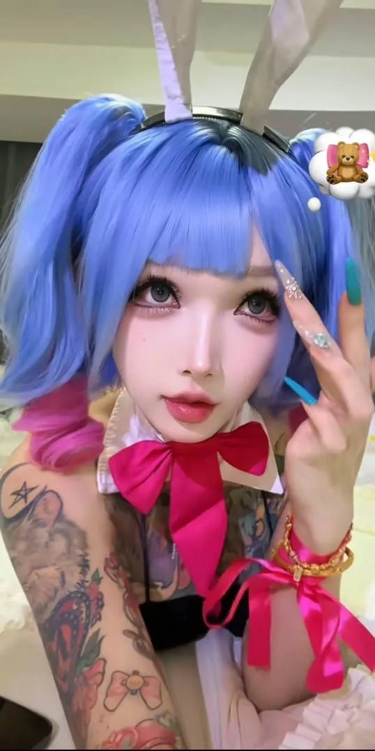 抖音mo你别哭-初音未来兔子洞cos自慰阿黑颜口交被金主爸爸后入[5V2P183M]