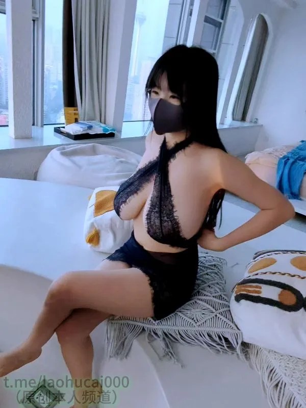 老虎菜SVIP-07年F杯童颜巨乳嫩妹[2v1.75G]